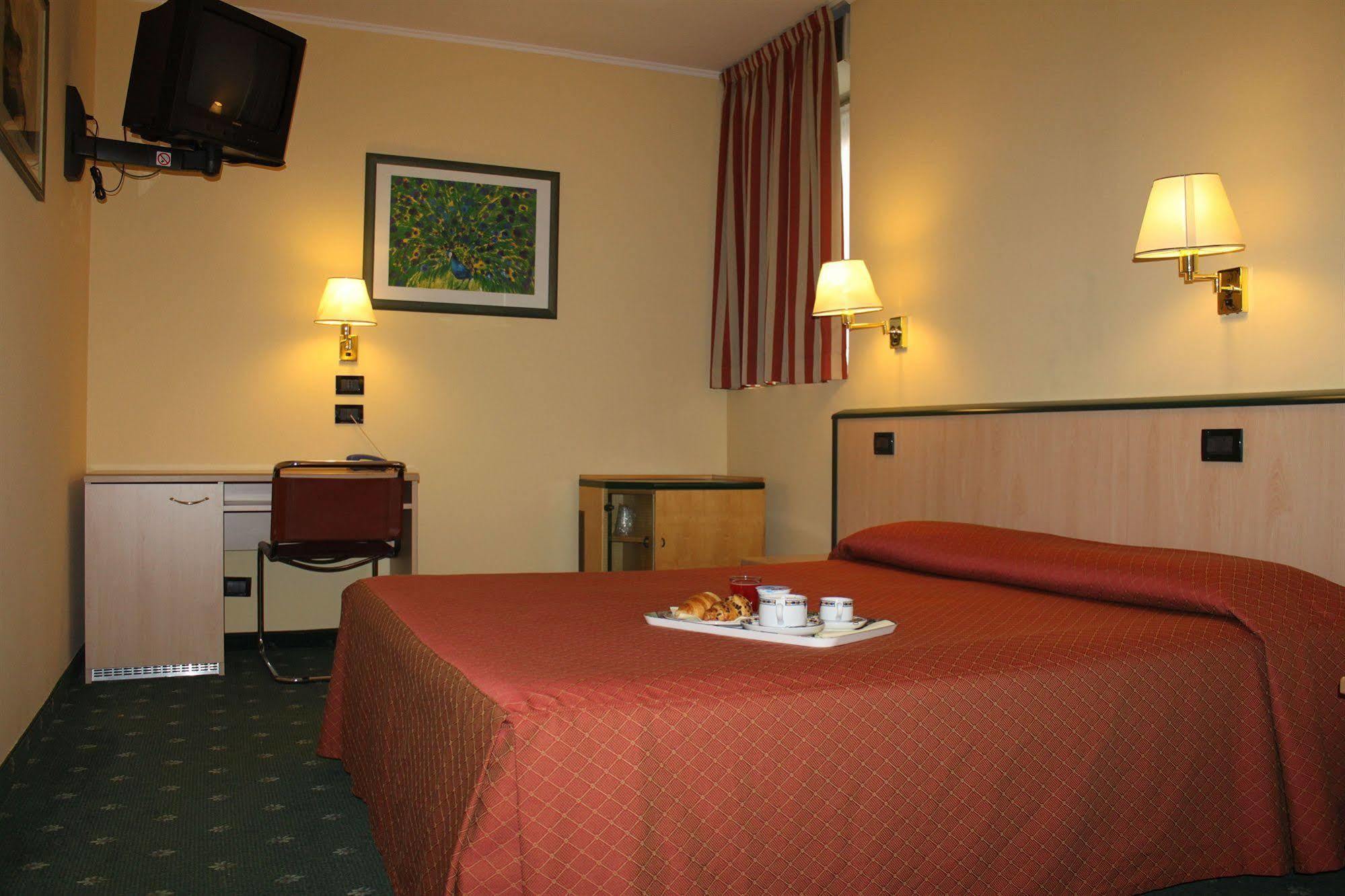 Ginosi Arizona Hotel Μιλάνο Εξωτερικό φωτογραφία